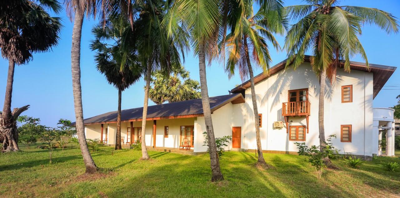Kayjay Palms Hotel Passikudah Exterior foto