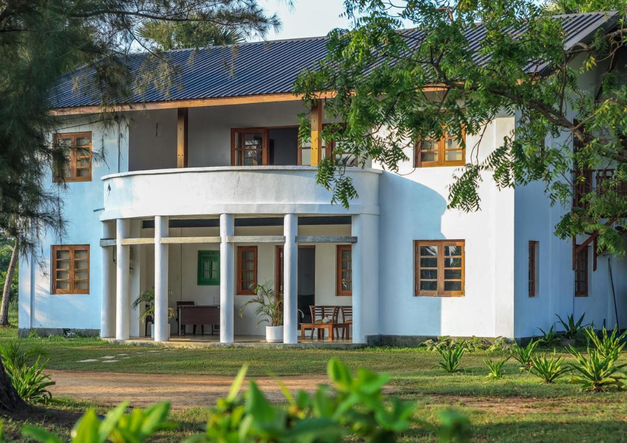 Kayjay Palms Hotel Passikudah Exterior foto