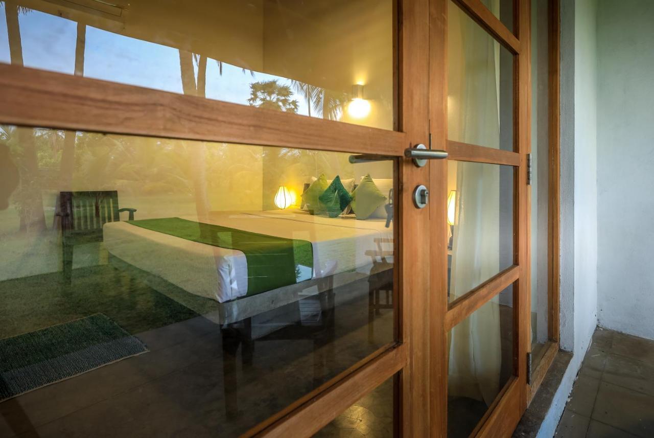 Kayjay Palms Hotel Passikudah Exterior foto