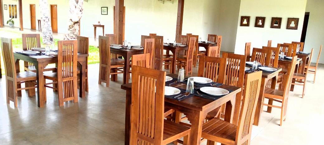 Kayjay Palms Hotel Passikudah Exterior foto