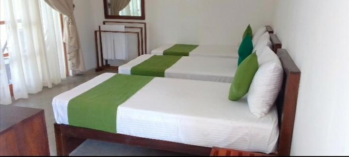 Kayjay Palms Hotel Passikudah Exterior foto