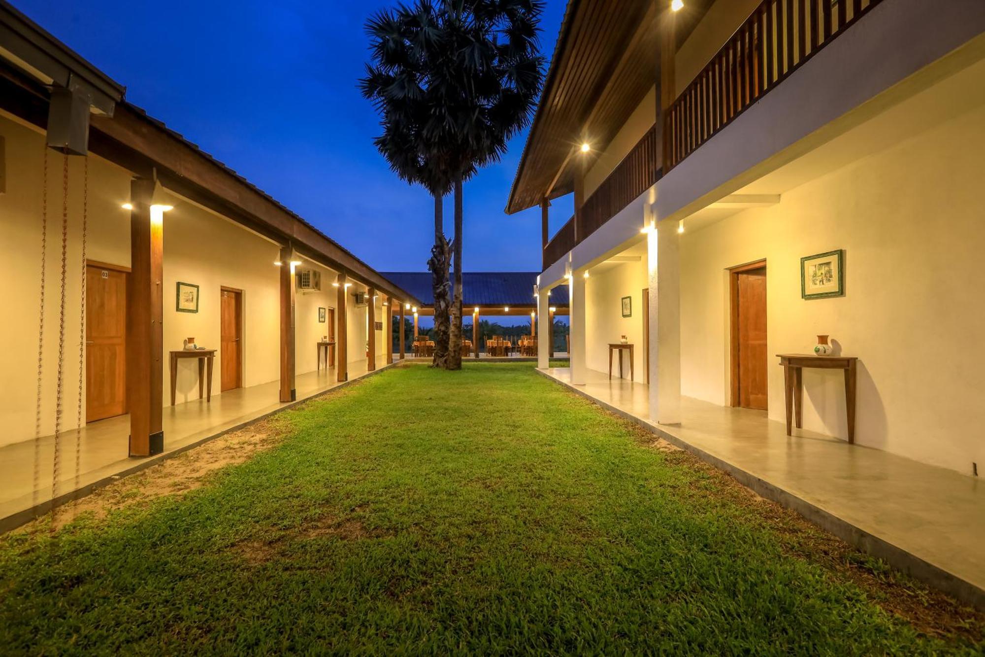 Kayjay Palms Hotel Passikudah Exterior foto